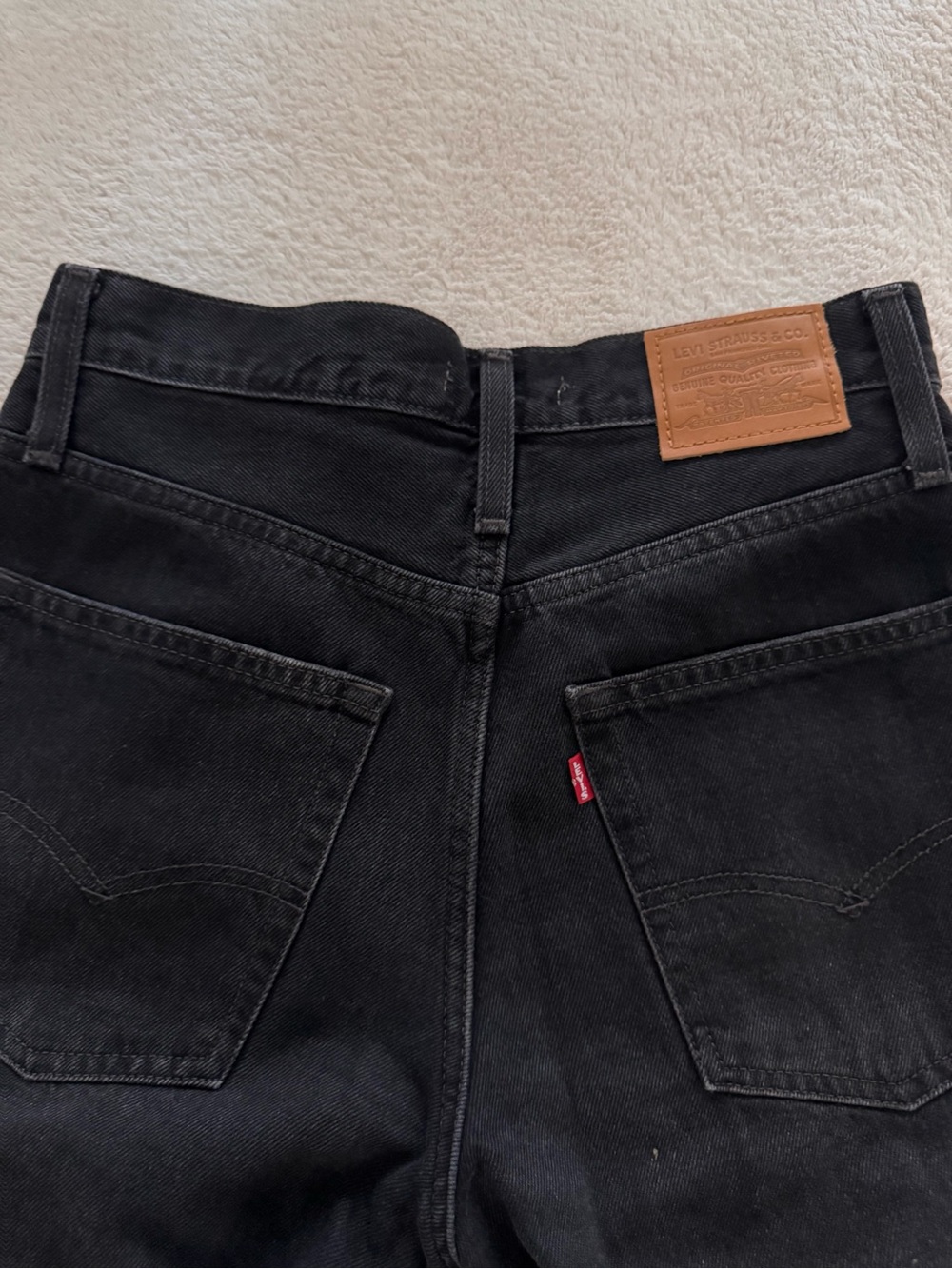 Levi's Black Ripped Jeans - Picture 3 of 3